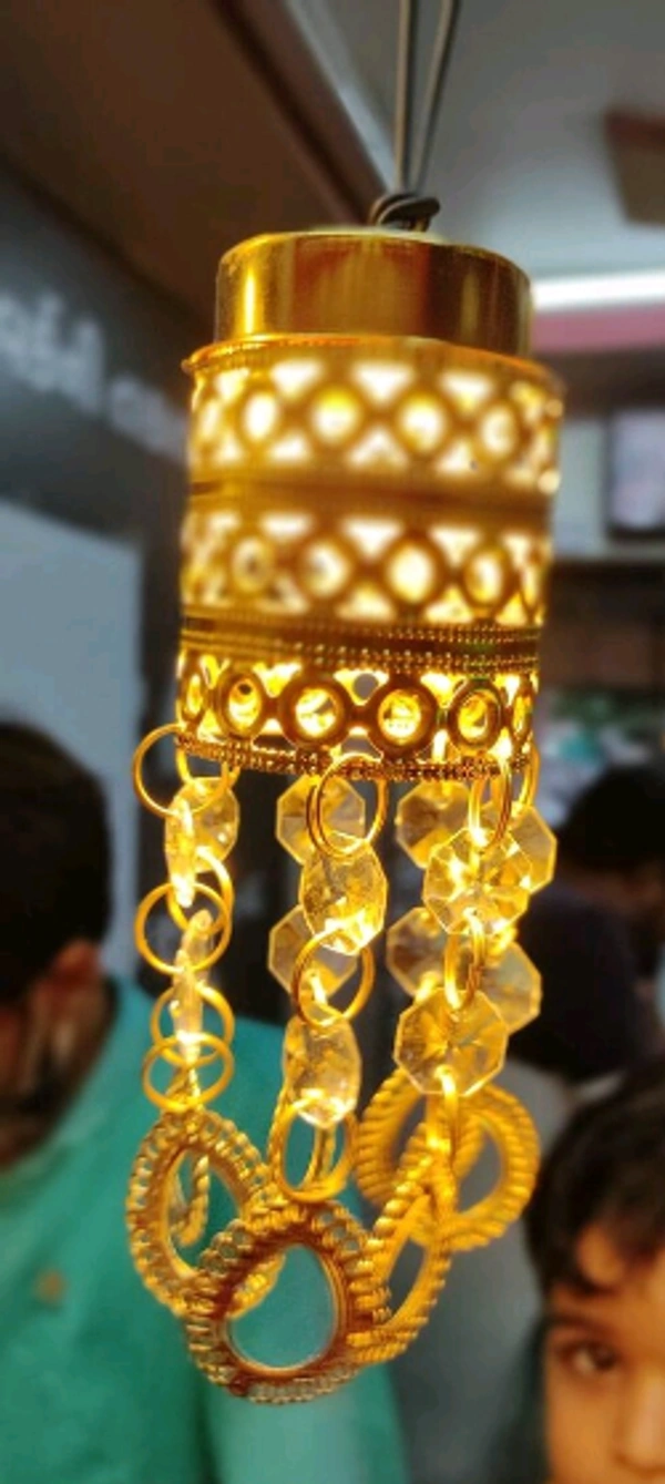 Electric Opearted Fully Assembled Gold Chandeliers & Pendant Lights - Free Size, Gold, Pendent Light, Pack of1